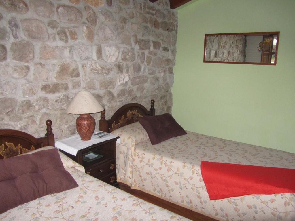 Posada Rincon Del Pas Puente Viesgo Kültér fotó